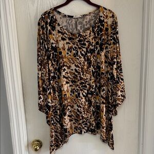 Brittany Black Leopard Print Tunic Top